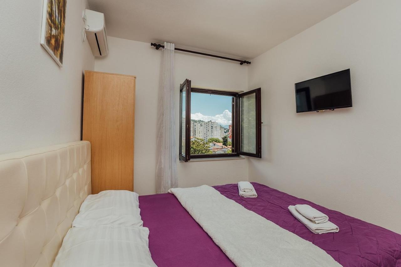 Apartments Bonaca Игало Экстерьер фото
