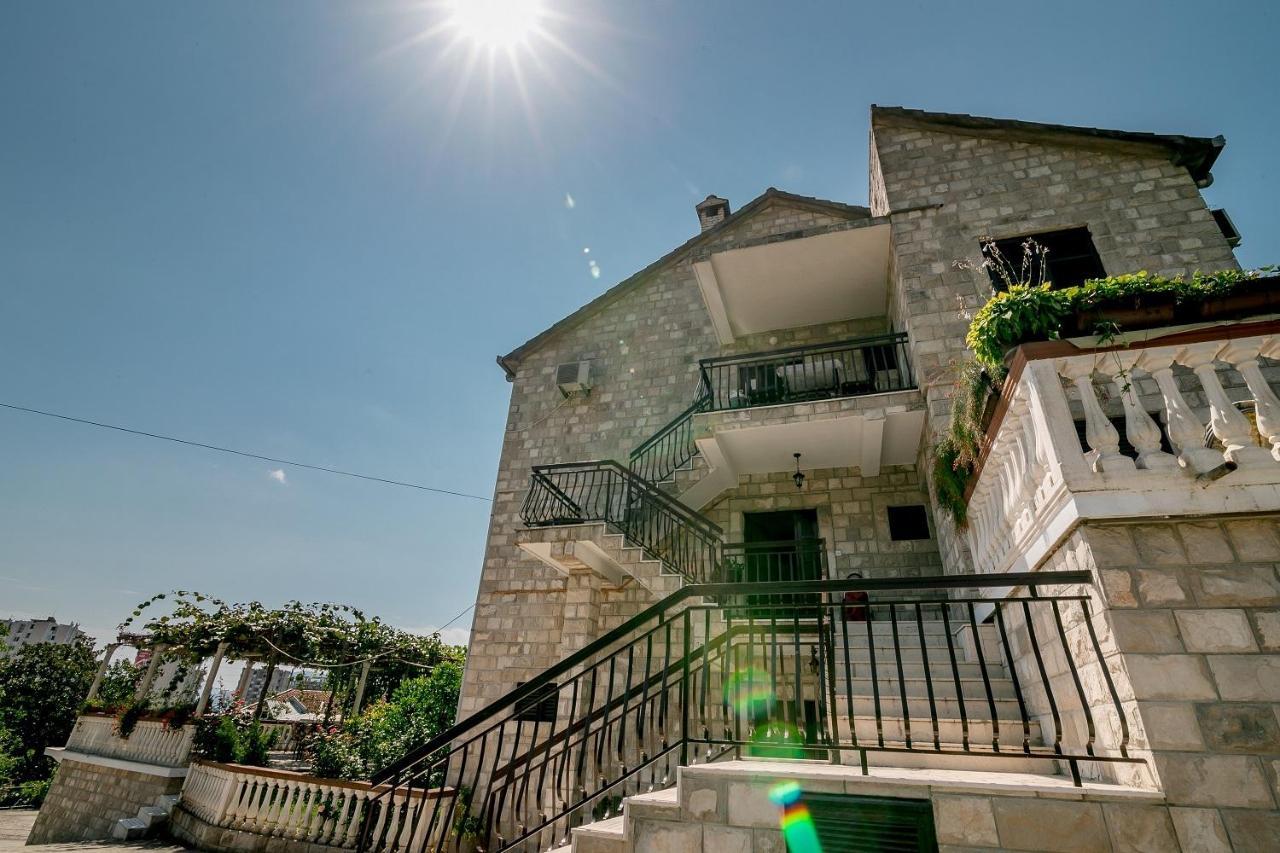 Apartments Bonaca Игало Экстерьер фото