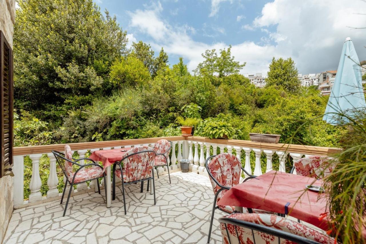 Apartments Bonaca Игало Экстерьер фото