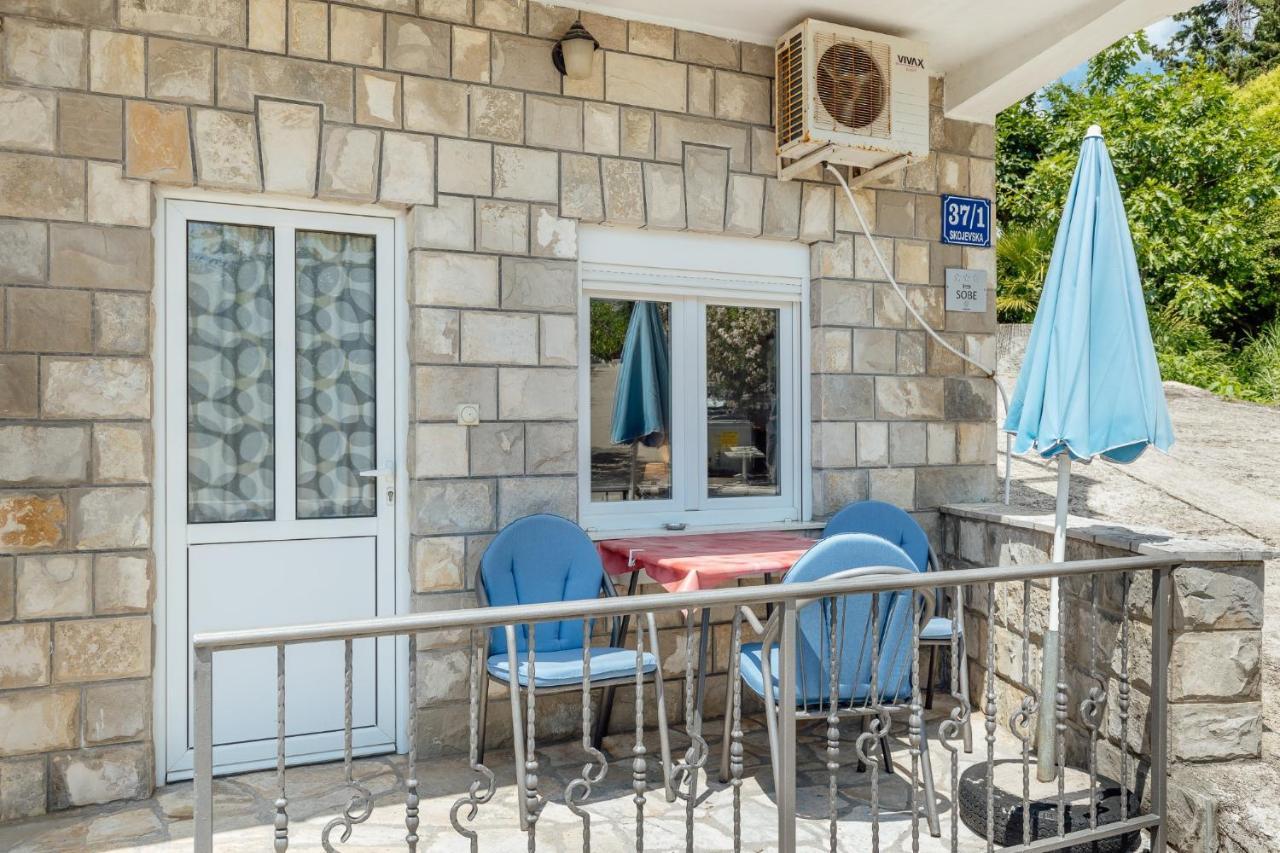Apartments Bonaca Игало Экстерьер фото