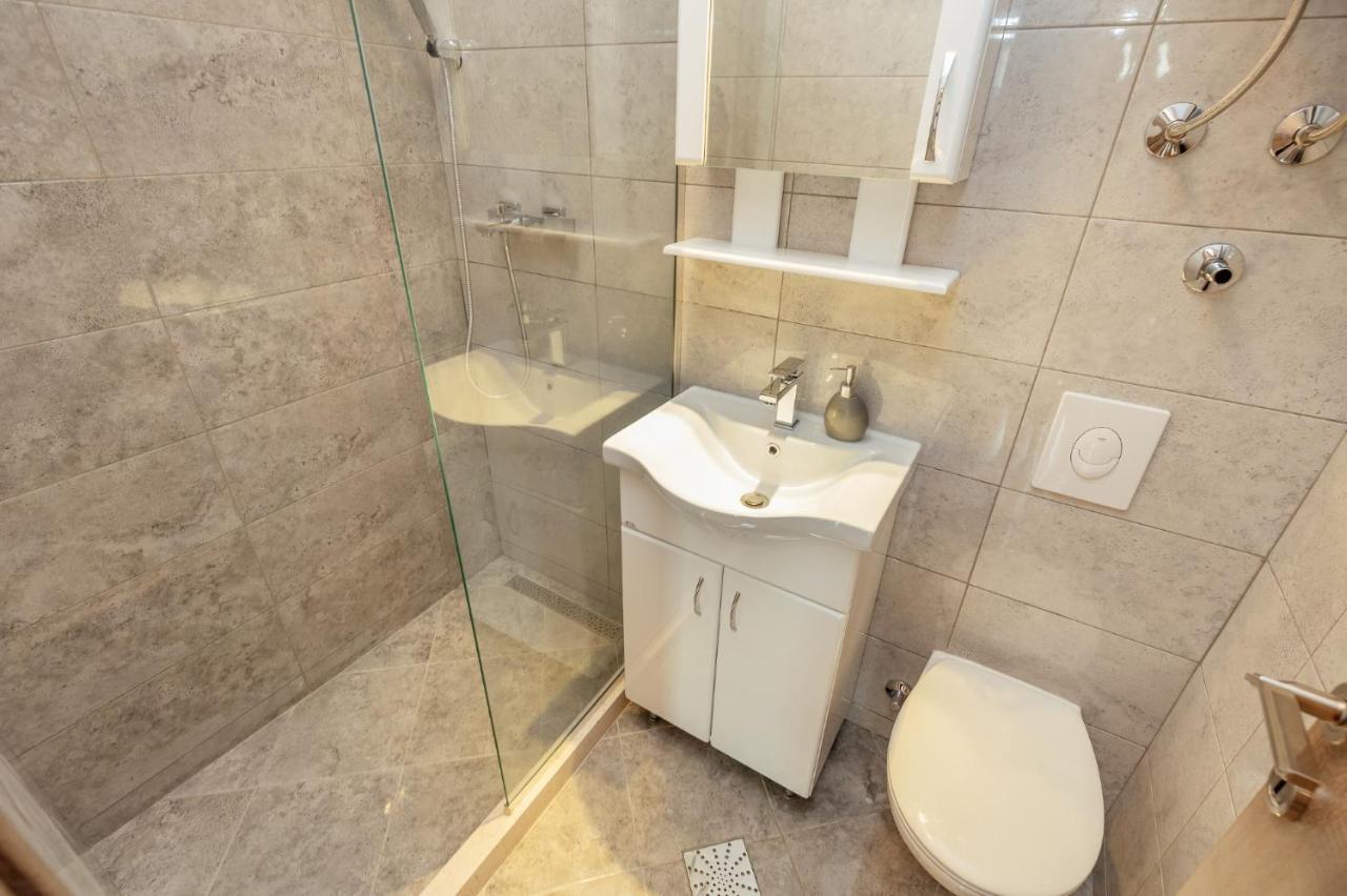 Apartments Bonaca Игало Экстерьер фото